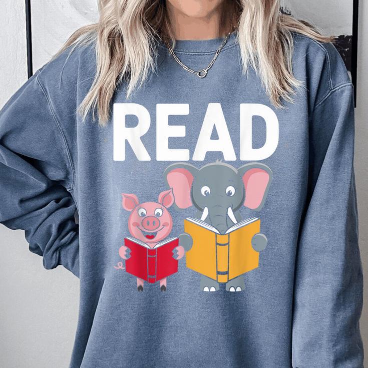 Pig Elephant Reading Cute Book Lover Bookworm Boys Girls Kid Comfort Colors Sweatshirt