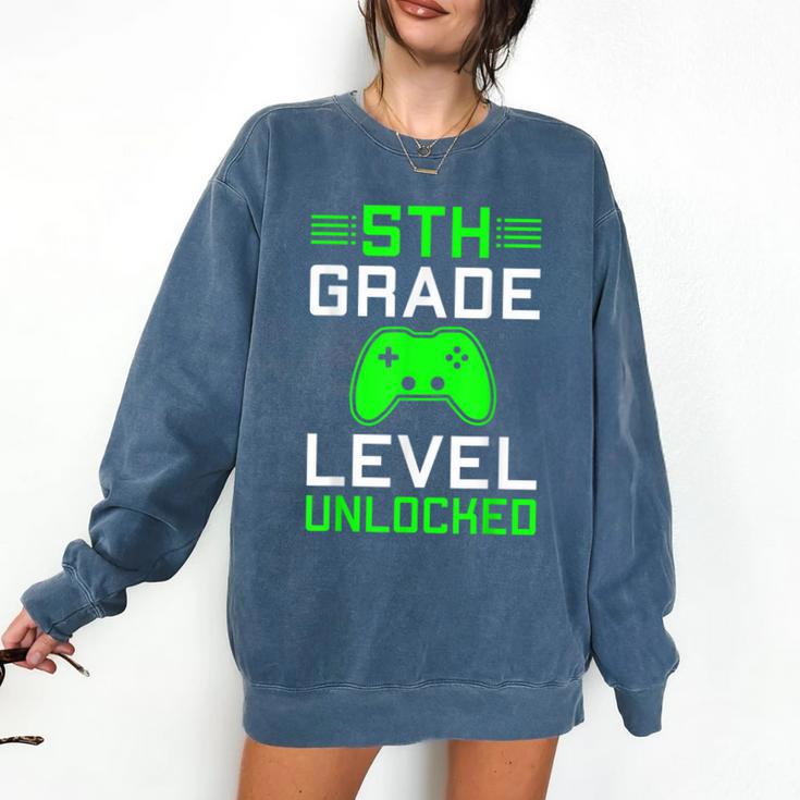 5th Grade Level Unlocked Back To School Gamer Graduation Comfort Colors Sweatshirt