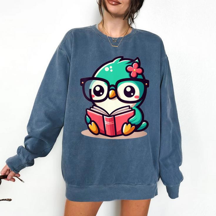 Adorable Book Lover Humming Bird With Reading Glasses Cute Comfort Colors Sweatshirt