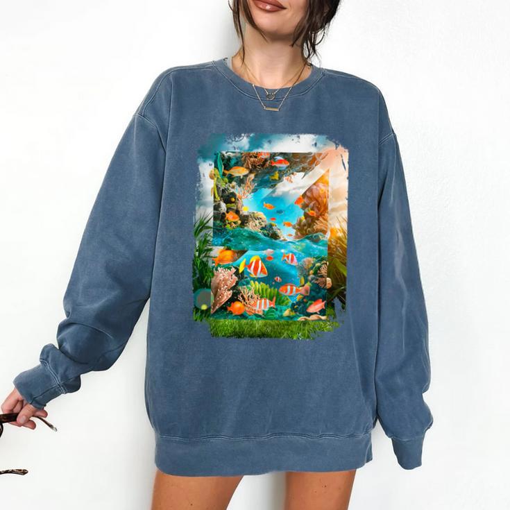 Aqua In The Skies Frutiger Aero Comfort Colors Sweatshirt
