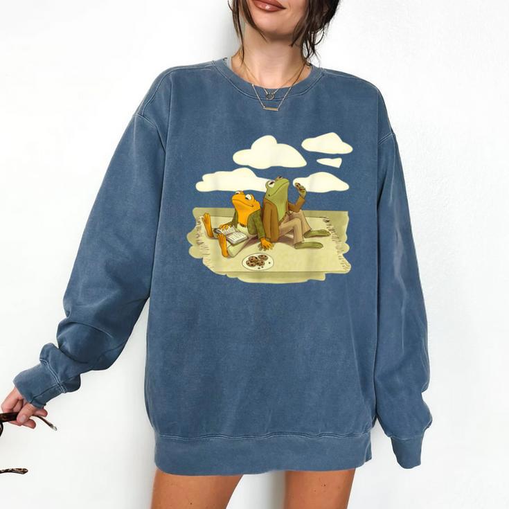 Book Frog Toad Vintage Book Frog Book Frog Reading Book Comfort Colors Sweatshirt