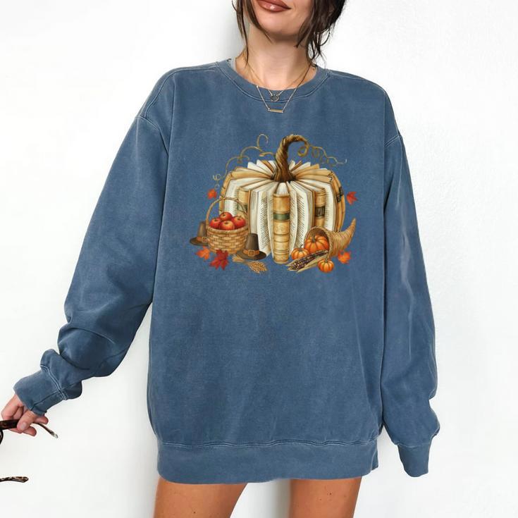 Book Pumpkin Fall Reading Thanksgiving Teacher Librarian Comfort Colors Sweatshirt