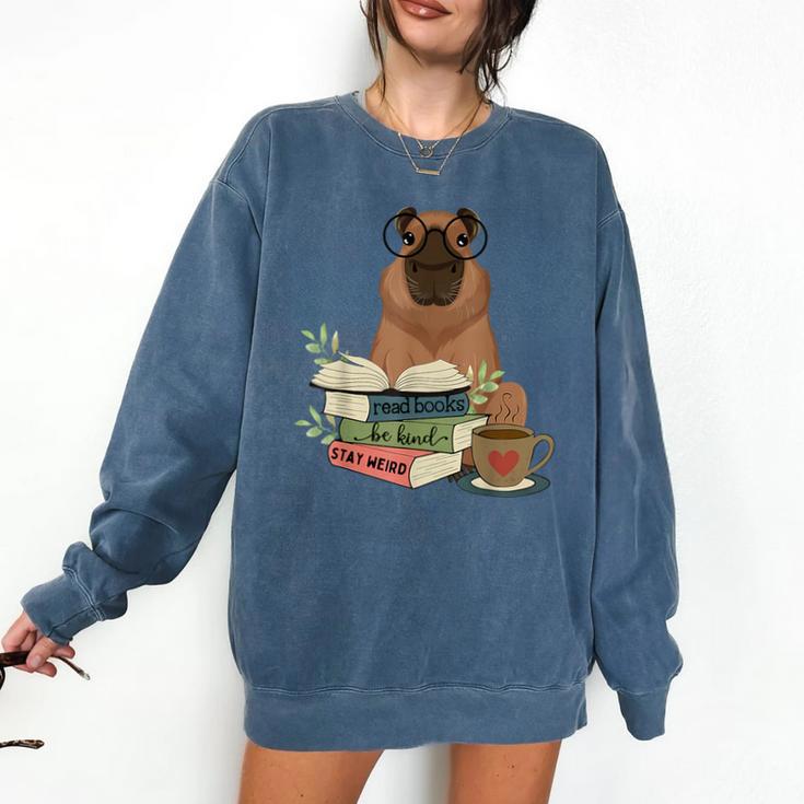 Capybara Glasses Reading Books Capybara Nerd Bookworm Comfort Colors Sweatshirt