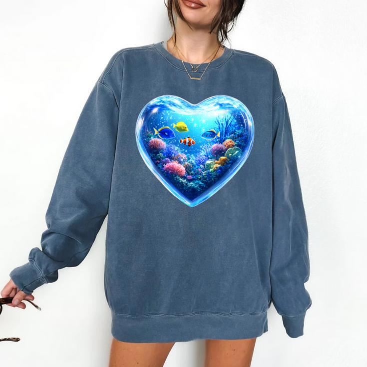 Frutiger Aero Y2K Heart Comfort Colors Sweatshirt