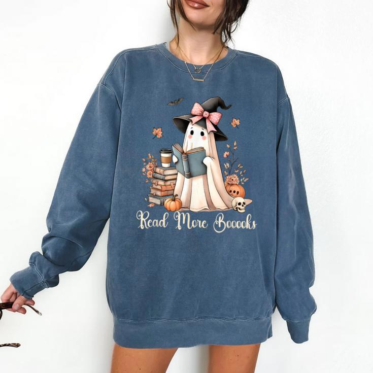 Ghost Reading Book Coquette Bow Halloween Girl Kid Teacher Comfort Colors Sweatshirt