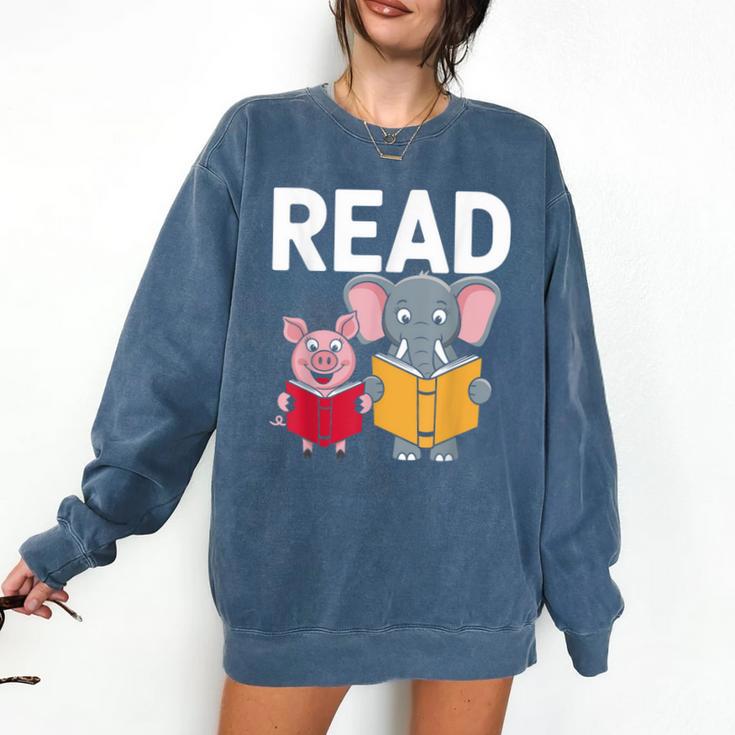 Pig Elephant Reading Cute Book Lover Bookworm Boys Girls Kid Comfort Colors Sweatshirt