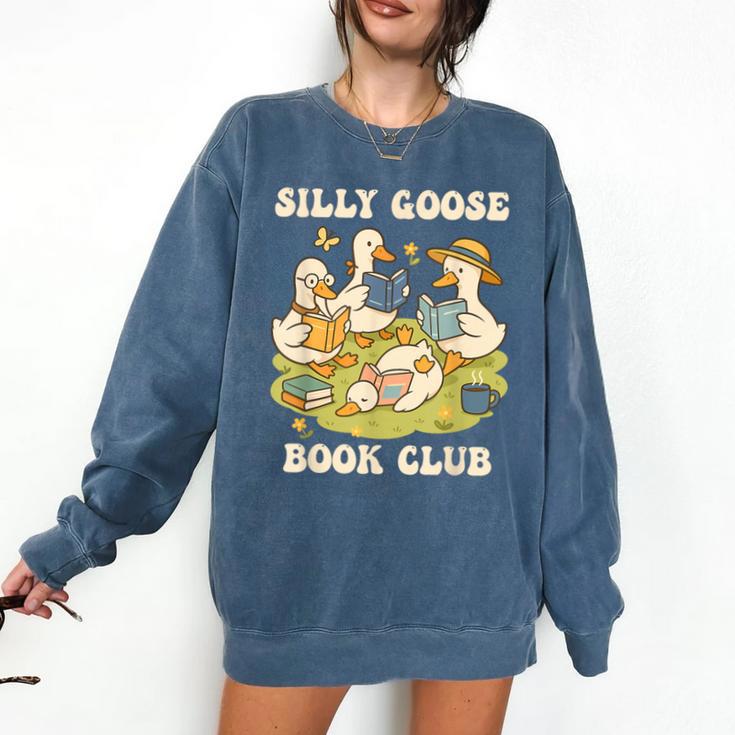 Silly-Goose Book Club Goose And Book Lovers Comfort Colors Sweatshirt