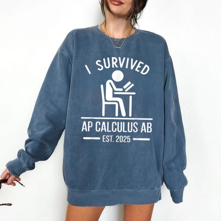 I Survived AP Calculus AB Graduation Senior 2025 Comfort Colors Sweatshirt