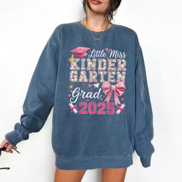 Girls Little Miss Kindergarten Grad 2025 Coquette Graduation Comfort Colors Sweatshirt