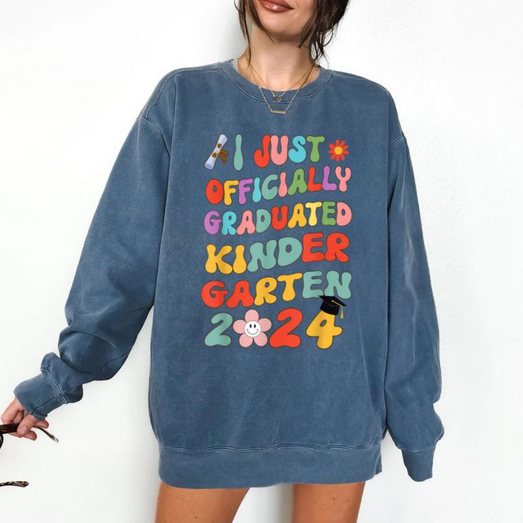 I Officially Graduated Kindergarten Graduation Class 2024 Comfort Colors Sweatshirt