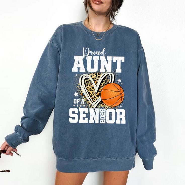 Proud Aunt Of A 2026 Senior Basketball Graduation Leopard Premium Tri-Blend Comfort Colors Sweatshirt