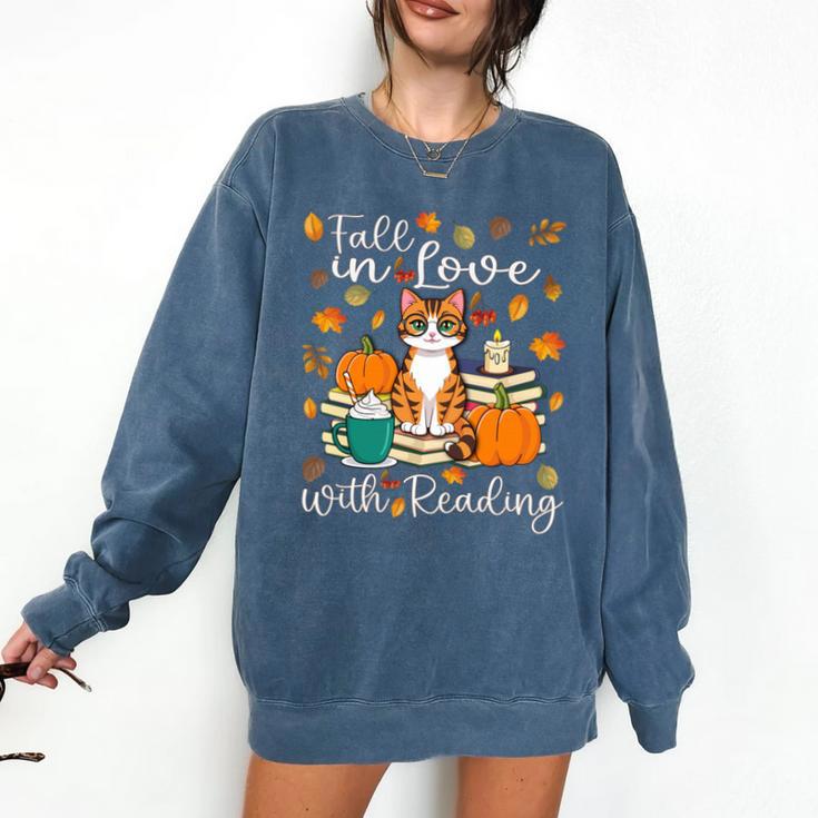 Cat Fall In Love With Reading Book Lover Autumn Comfort Colors Sweatshirt