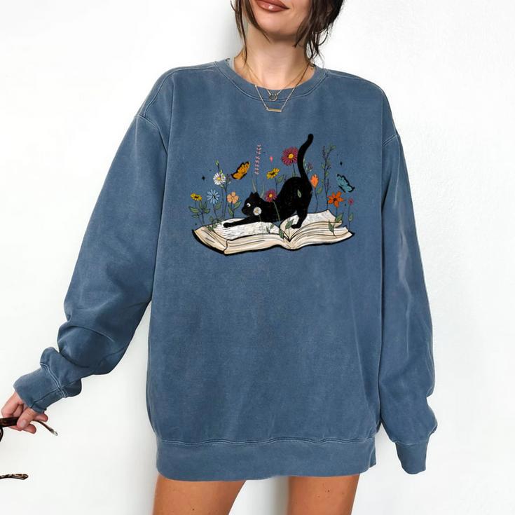 Cute Cat Flower Garden Book Kitty Reading Floral Men Women Girls Kids Comfort Colors Sweatshirt