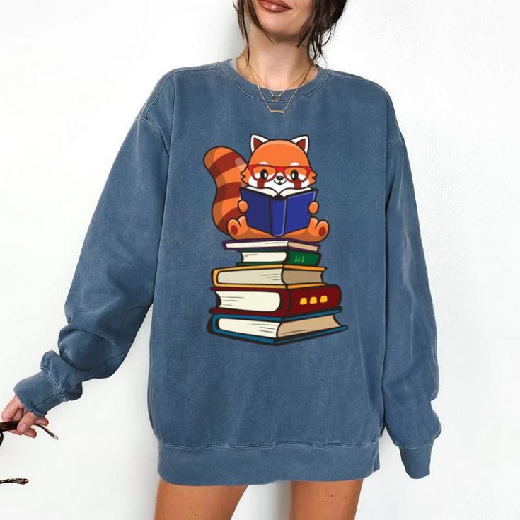 Cute Kawaii Kids Reading Books Glasses Red Panda Lover Comfort Colors Sweatshirt