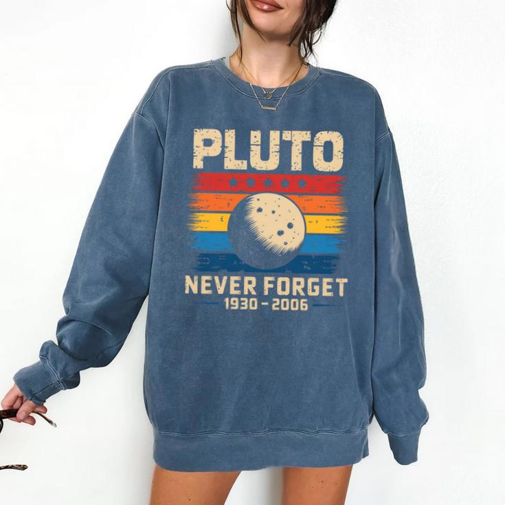Pluto Never Forget Space Nostalgia Astronomy Humor Premium Tri-Blend Comfort Colors Sweatshirt