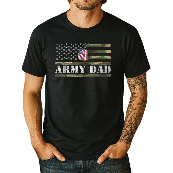 Army Dad With American Flag Camo For Veteran Day Women Kids Men Men's Casual T-Shirt