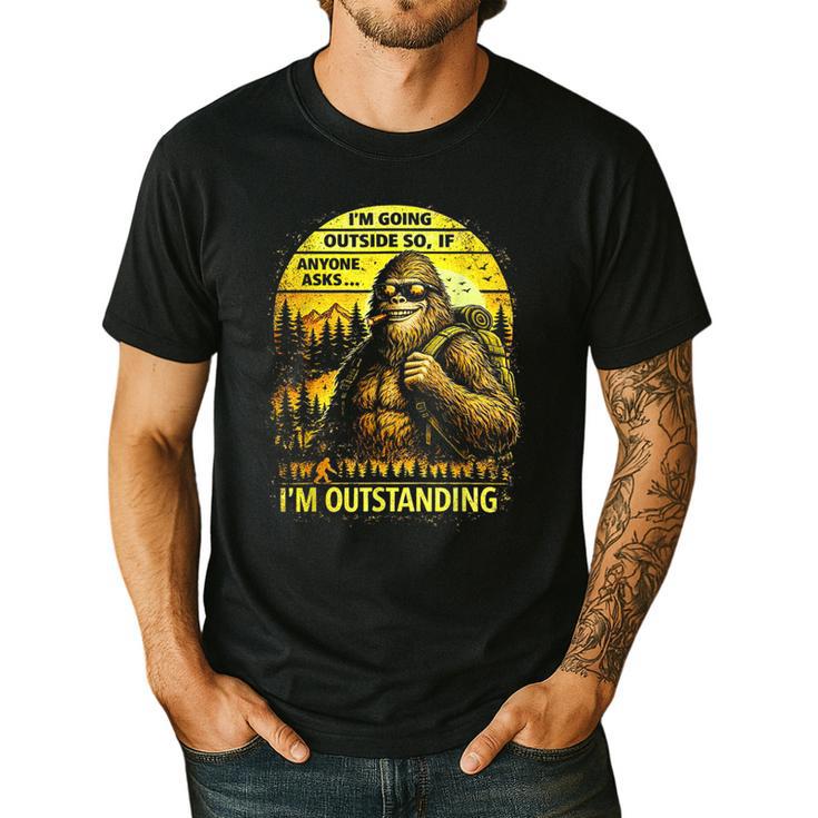 Bigfoot Outdoor Hiking Dad Joke Im Outstanding Sasquatch Men's Casual T-Shirt