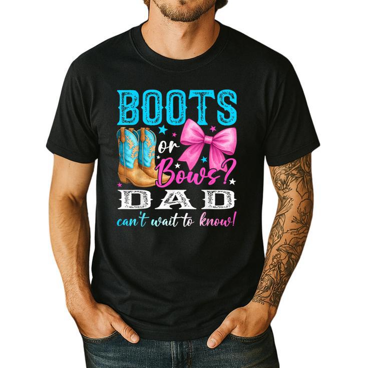 Boots Or Bows Dad Loves You Gender Reveal Party Men's Casual T-Shirt
