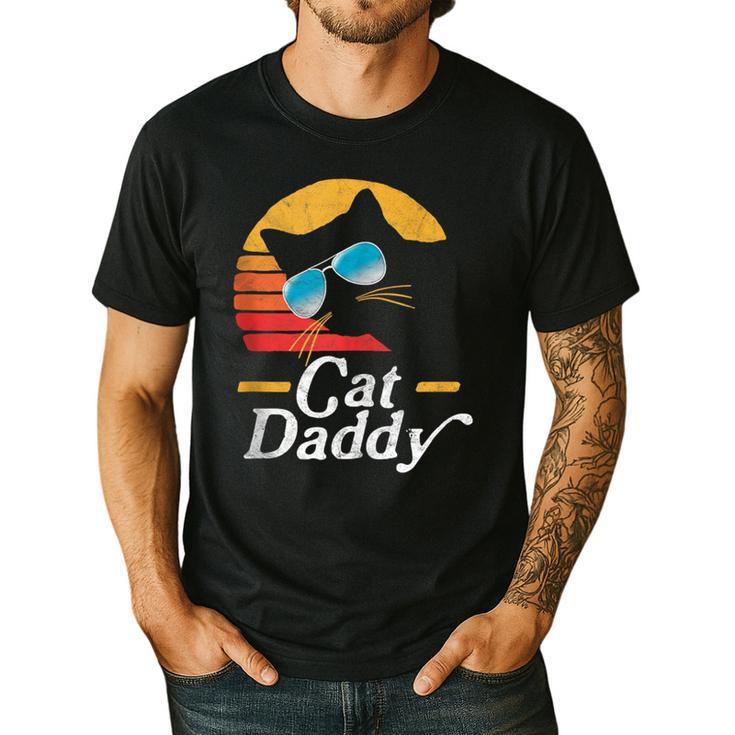 Cat Daddy Vintage 80s Style Cat Retro Sunglasses Distressed Men's Casual T-Shirt