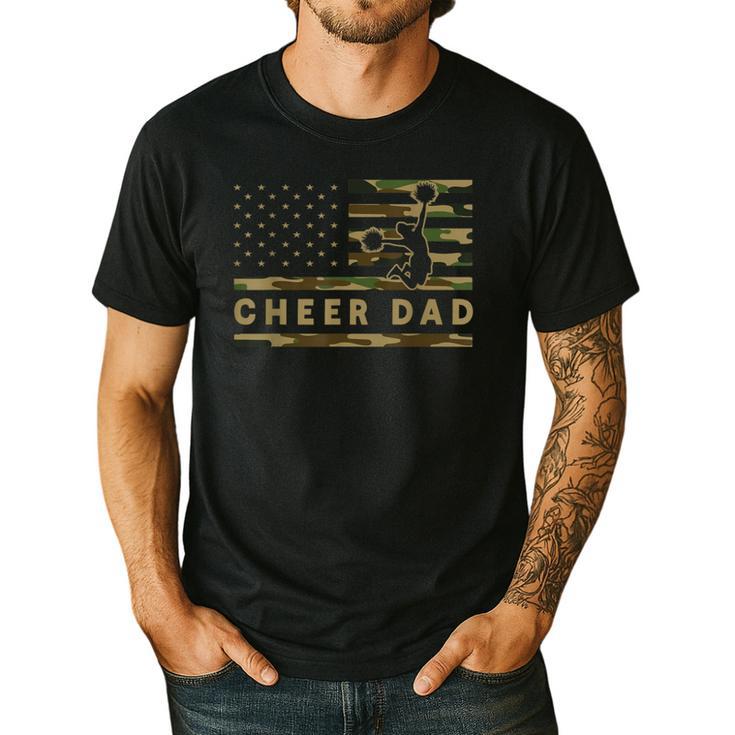 Cheer Dad Camo American Flag Cheerleader Supporter Men's Casual T-Shirt