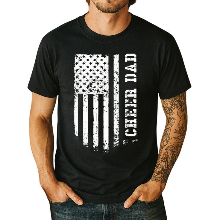 Cheer Dad Cheerleading American Flag Fathers Day Cheerleader Men's Casual T-Shirt