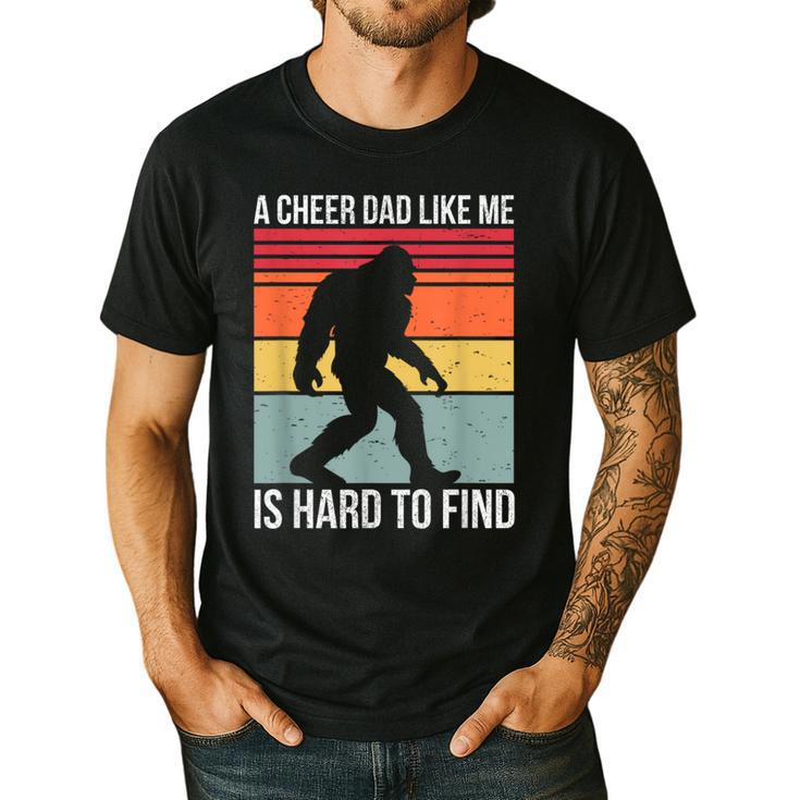 Cheer Dad Cheerleading Bigfoot Men's Casual T-Shirt