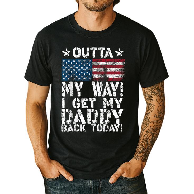 Cool I Get My Daddy Back Today Military Child Small Men's Casual T-Shirt