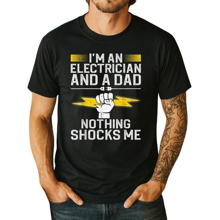 Cool Electrician For Men Dad Professional Electrician Men's Casual T-Shirt