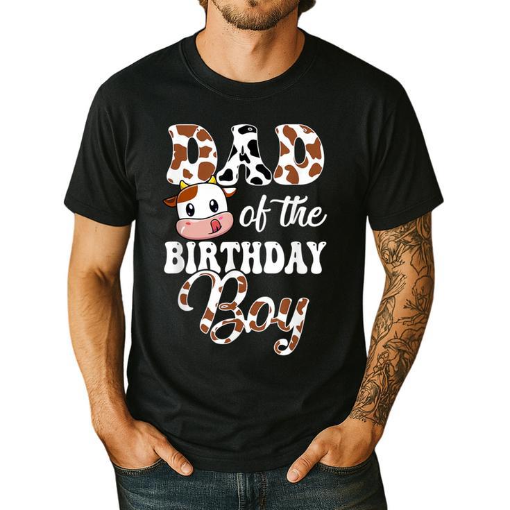 Dad Of The Birthday Boy Cow Farm 1St Birthday Boy Men's Casual T-Shirt