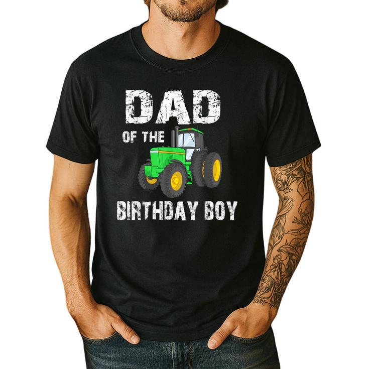 Dad Of The Birthday Boy Vintage Farm Tractor Party Family Men's Casual T-Shirt