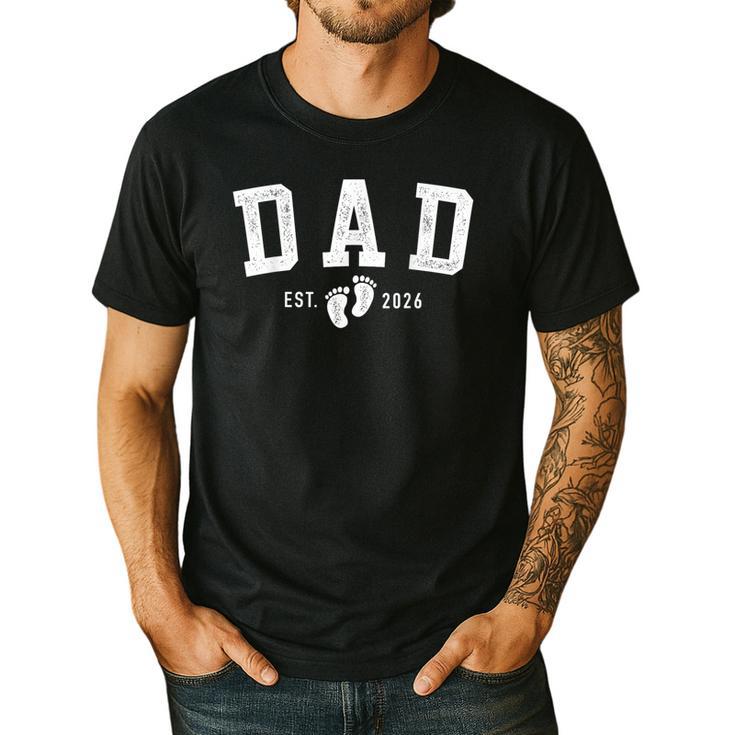 Dad Est 2026 Baby Feet First Time Daddy Men's Casual T-Shirt