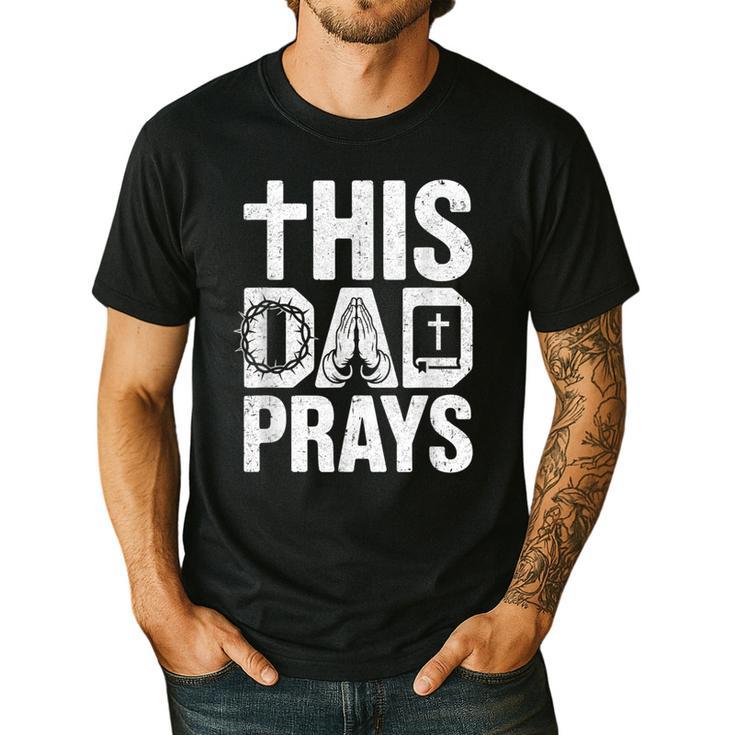 This Dad Pray Religious Vintage Father's Day Christian Daddy Men's Casual T-Shirt