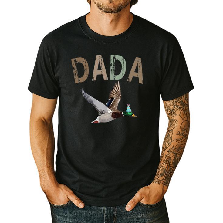 Dada Duck Hunting One Lucky Duck 1st Birthday Family Party Men's Casual T-Shirt