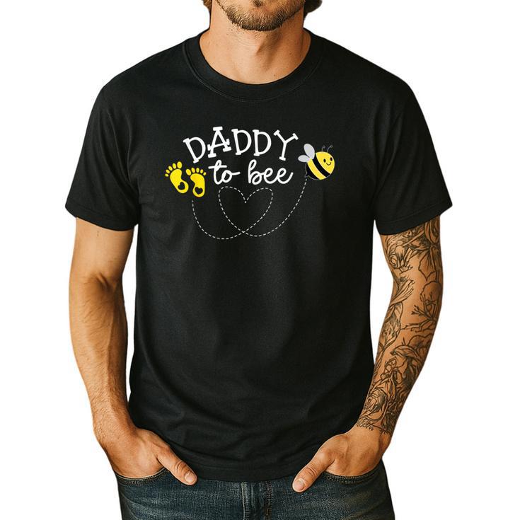 Daddy To Bee Pregnancy Announcement Baby Shower Men's Casual T-Shirt
