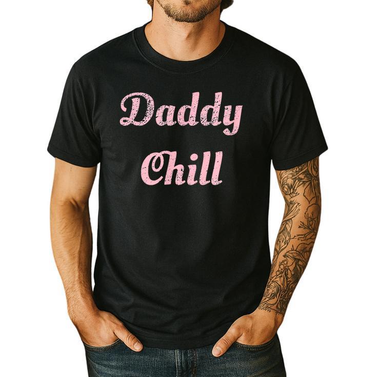 Daddy Chill Pink Distressed Men's Casual T-Shirt