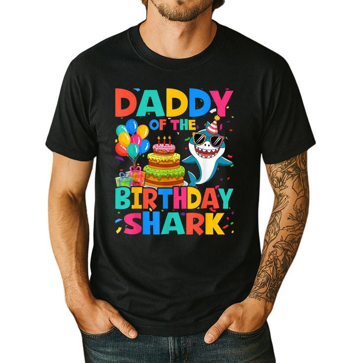 Daddy Of The Shark Birthday Dad Matching Family Men's Casual T-Shirt