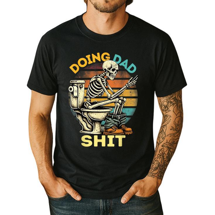 Doing Dad Shit Dad Joke Skeleton Dad Dad Father's Day Men's Casual T-Shirt