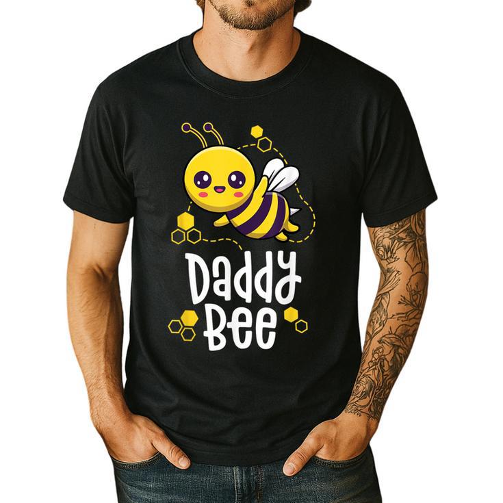 Family Bee Shirts Dad Daddy First Bee Day Outfit Birthday Men's Casual T-Shirt