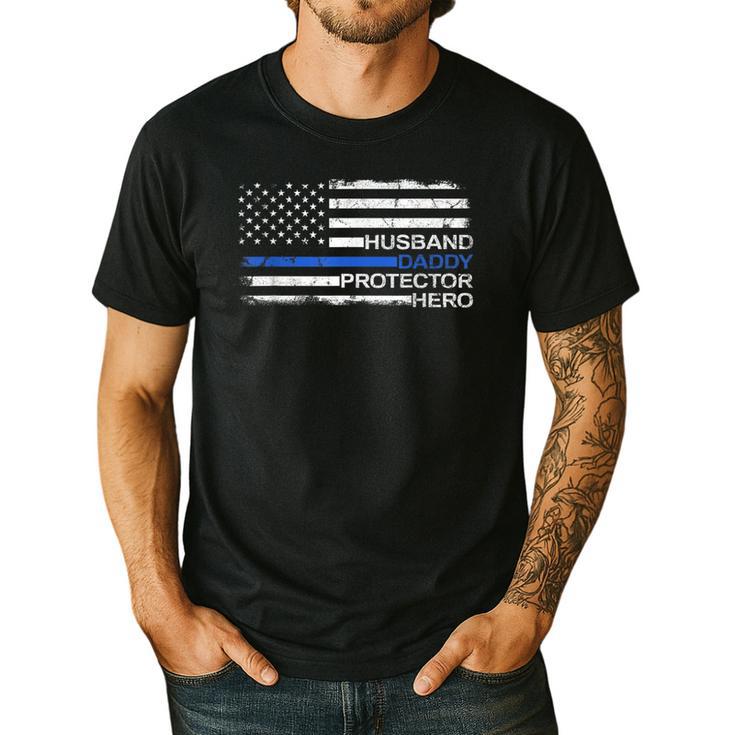Husband Daddy Protector Hero Police Officer Father Dad Men's Casual T-Shirt