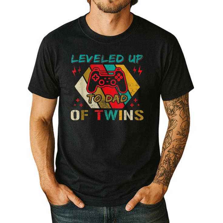 Leveled Up To Dad Of Twins Video Gamer Gaming Men's Casual T-Shirt