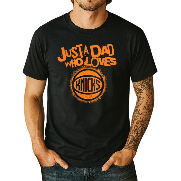 NBA New York Knicks Father's Day Just A Dad Who Loves Men's Casual T-Shirt