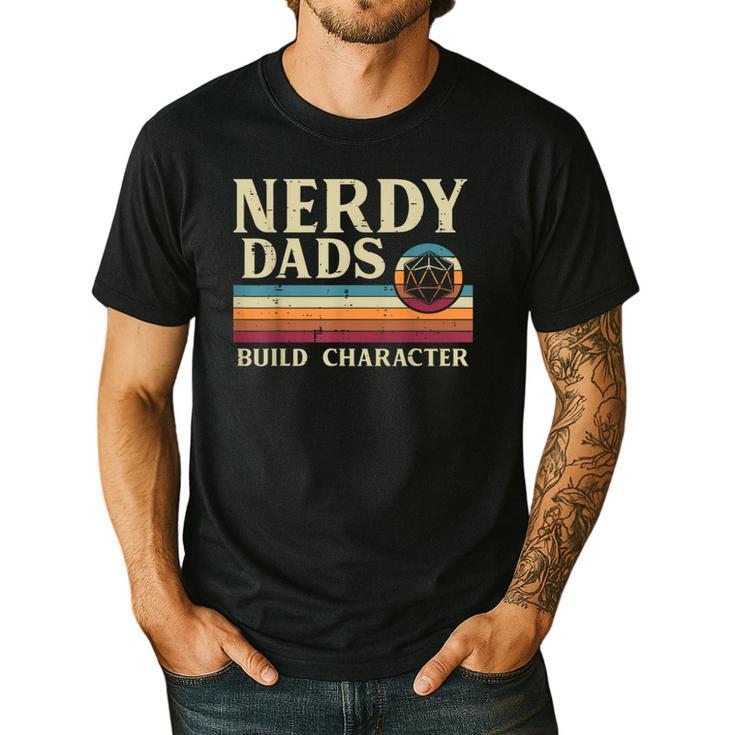 Nerdy Dads Build Character Retro Fathers Day Daddy Papa Men Men's Casual T-Shirt