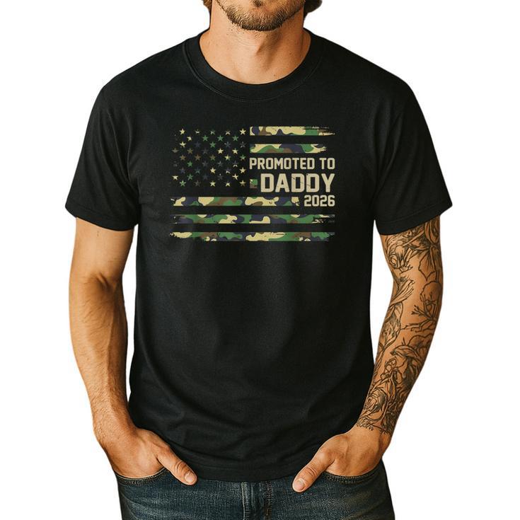 Promoted To Daddy Est 2026 Camo USA Flag New Dad 2026 Men's Casual T-Shirt