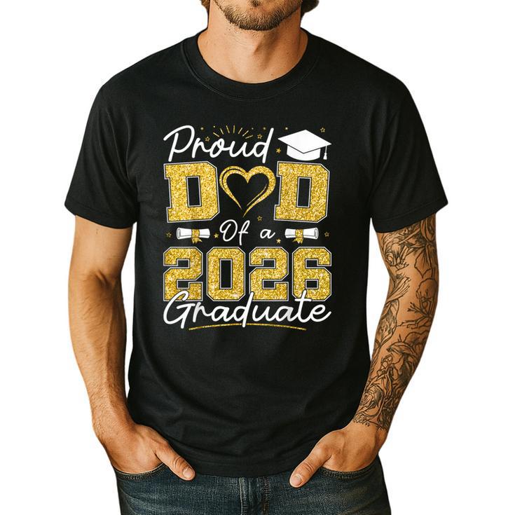 Proud Dad Of A 2026 Graduate Senior 2026 Grad Family Men's Casual T-Shirt