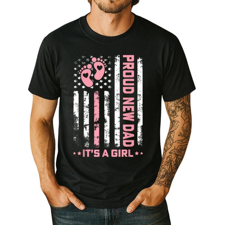 Proud New Dad New Girl Baby First Fathers Day American Flag Men's Casual T-Shirt