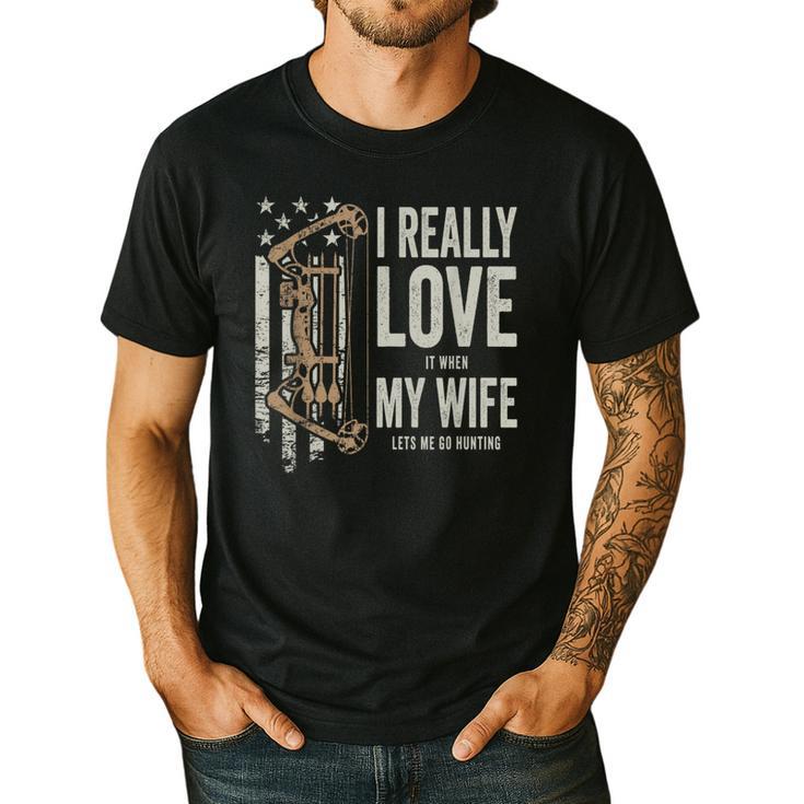 I Really Love It When My Wife Lets Me Go Hunting Dad Men's Casual T-Shirt
