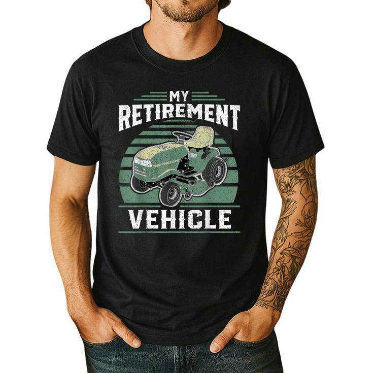 My Retirement Vehicle Riding Lawn Mower Retro Dad Men's Casual T-Shirt