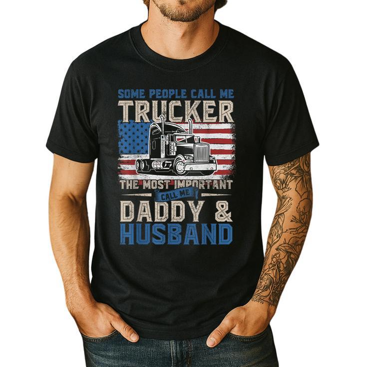 Semi Truck Driver Trucker Daddy Husband US American Flag Men's Casual T-Shirt