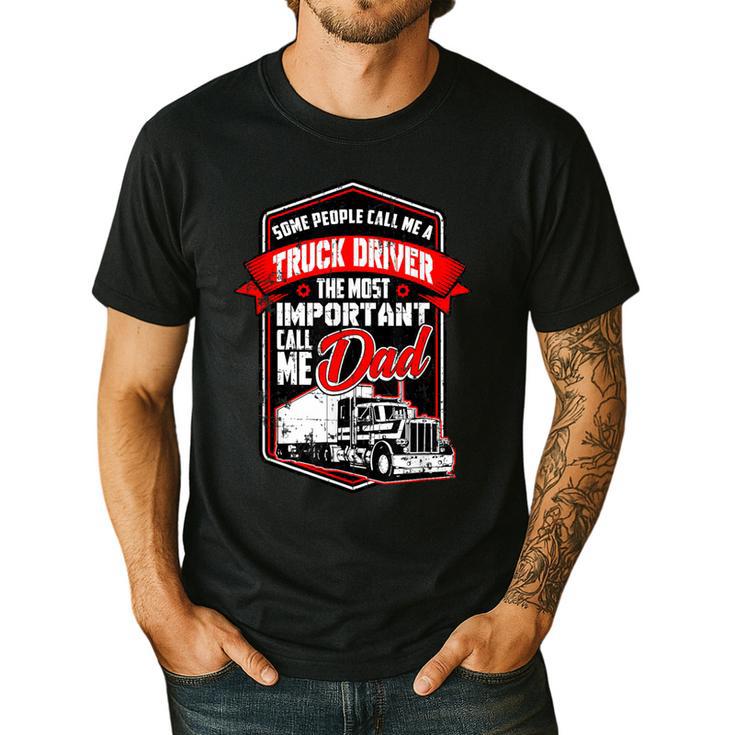 Semi Truck Driver  For Truckers And Dads Small Men's Casual T-Shirt