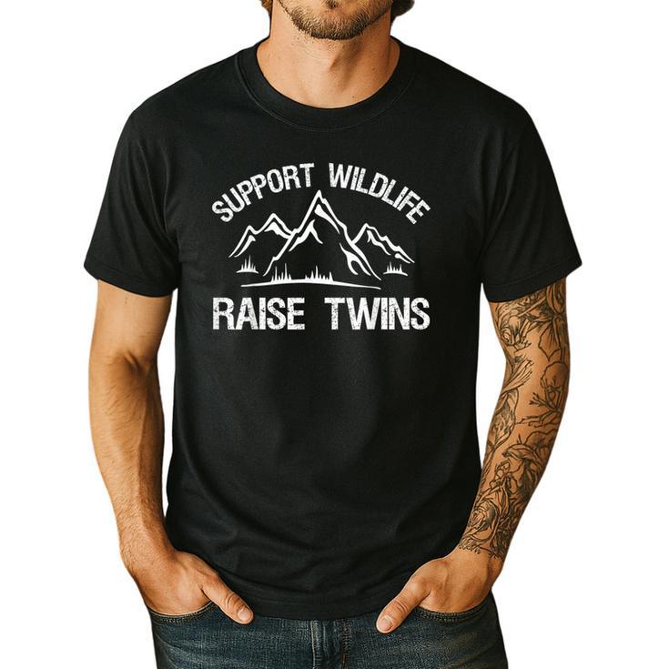 Support Wildlife Raise Twins Twin Mom Dad T-Shirt Men's Casual T-Shirt